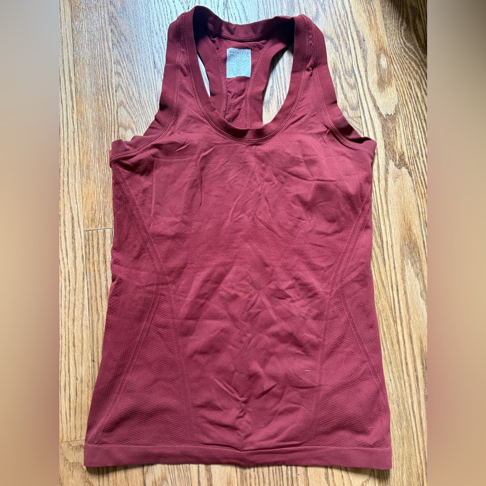 Athleta Burgundy Momentum Fitted Sleeveless Tank Top